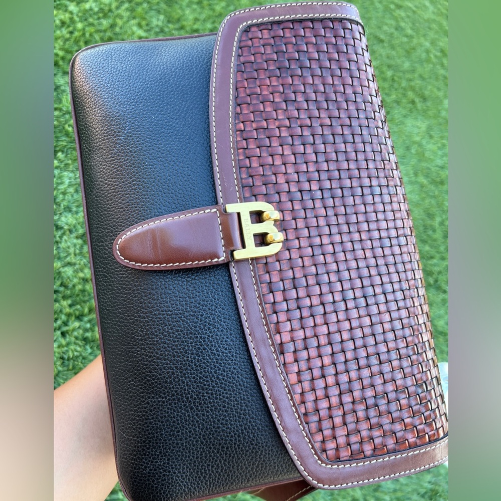 BALLY Vintage Leather Shoulder Bag EUC - Picture 10 of 17